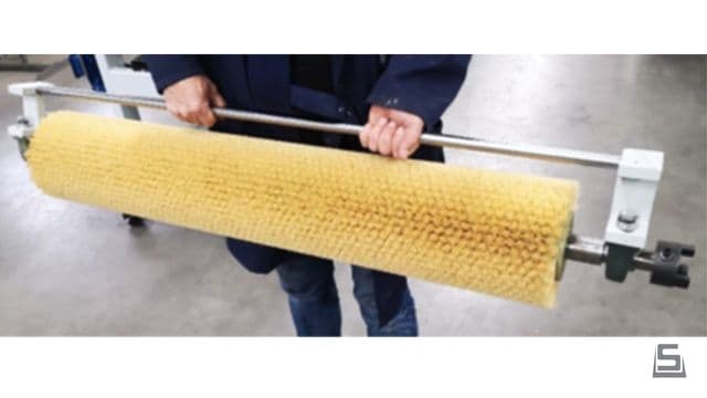 Brush cleaner