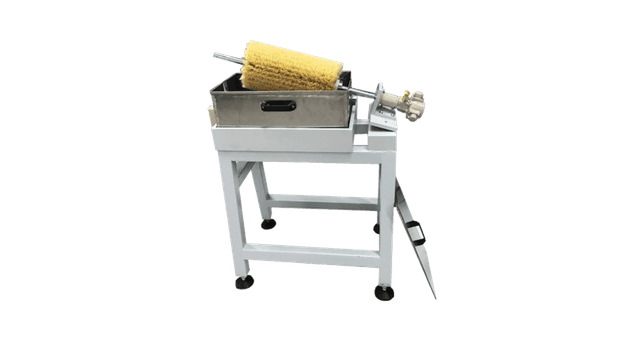 Pad brush cleaner