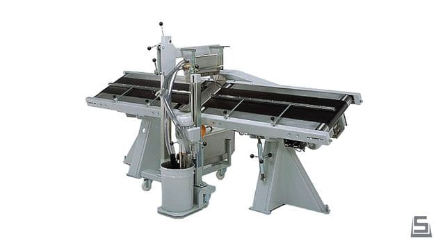 Inclined curtain coating machine